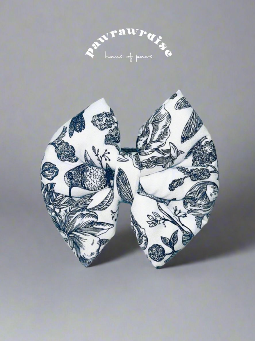 Enchanted Pillow Bow / Dark Blue