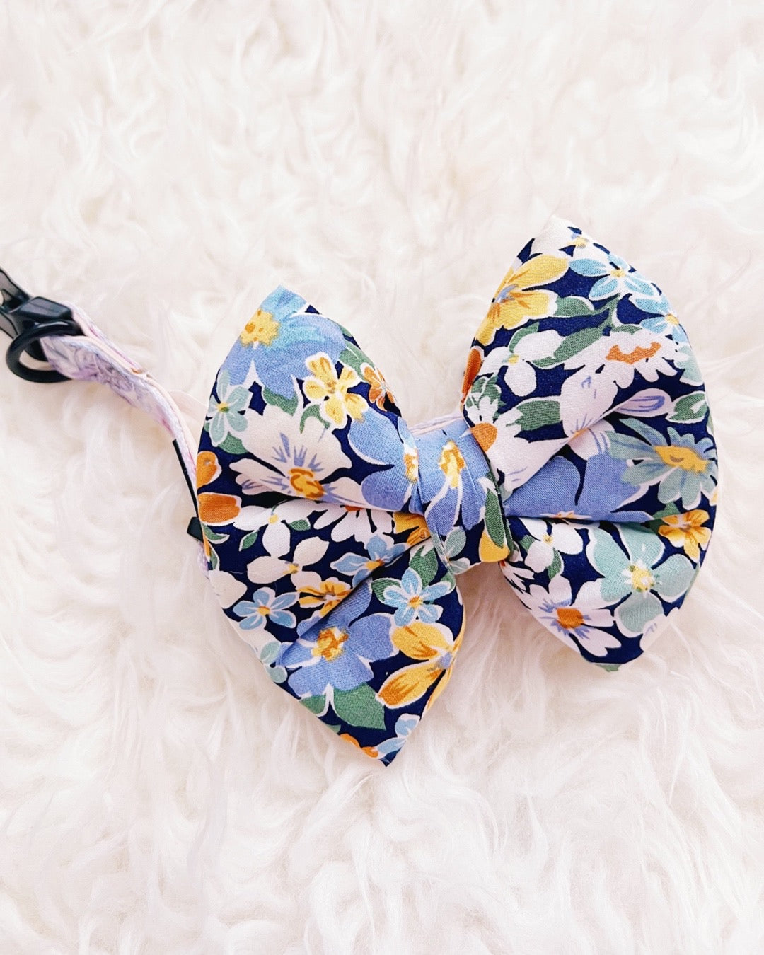 Sundae Floral Pillow Bow