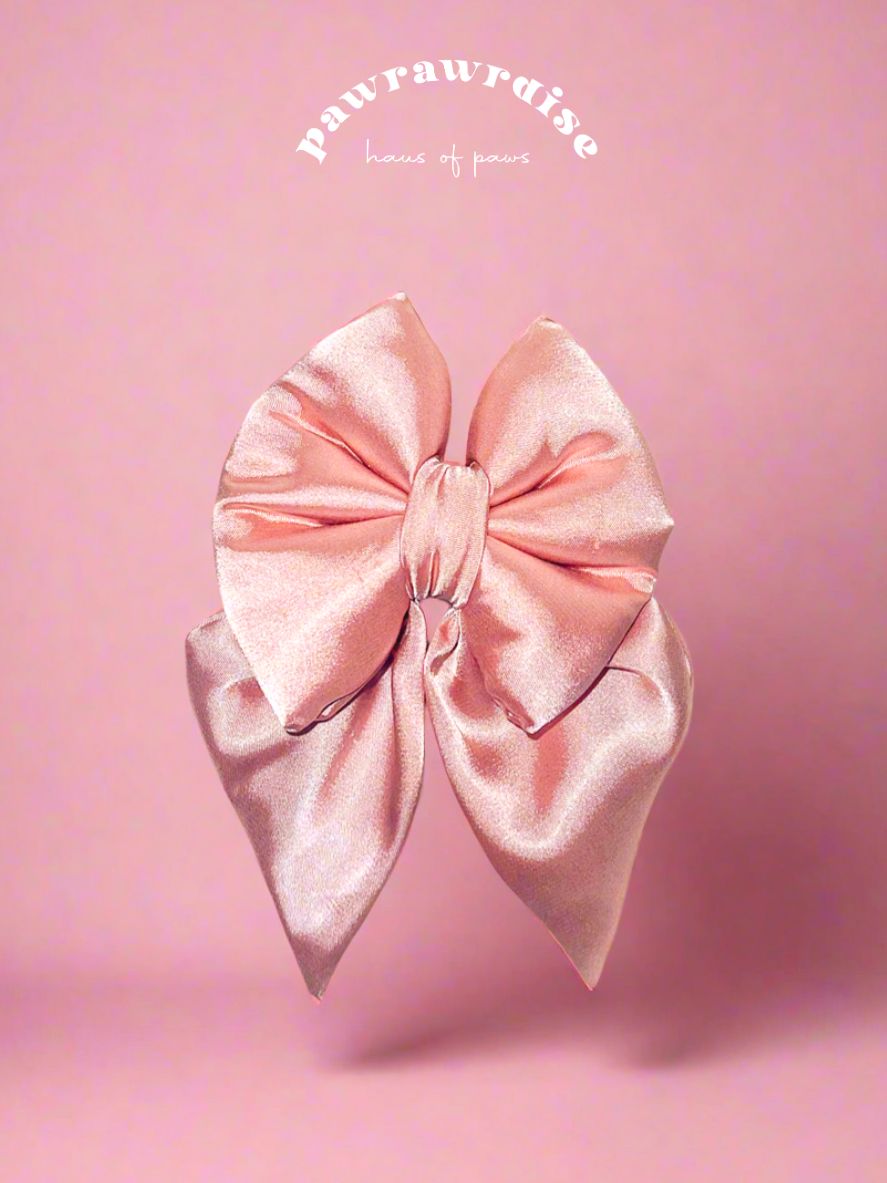 Piper Satin Pillow Sailor Bow / Champagne