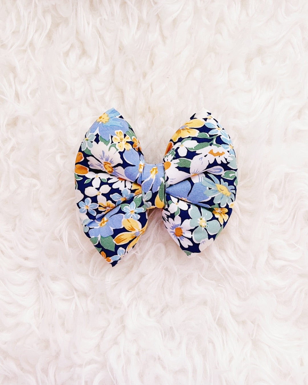 Sundae Floral Pillow Bow