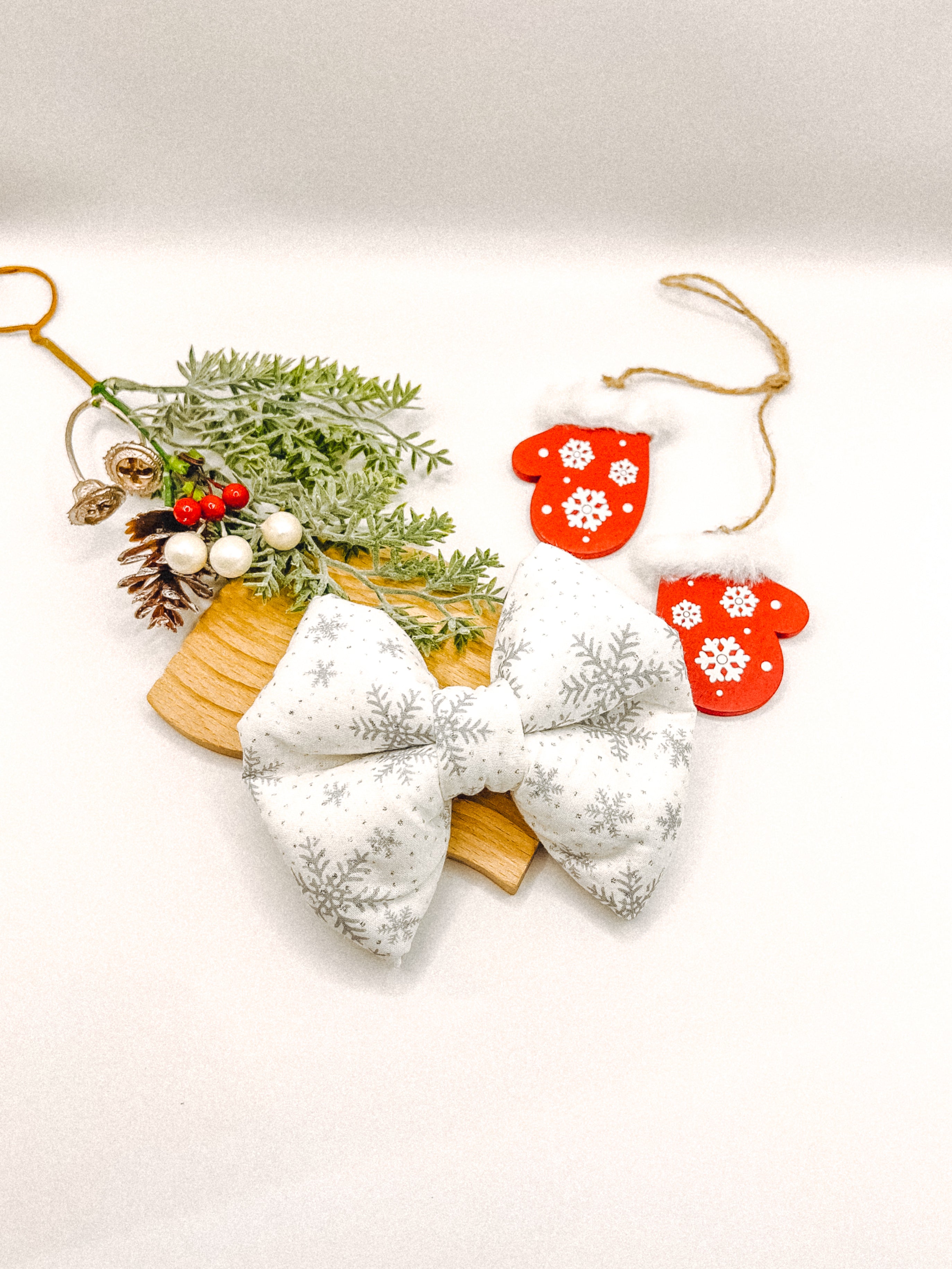 Snowflakes Pillow Bow