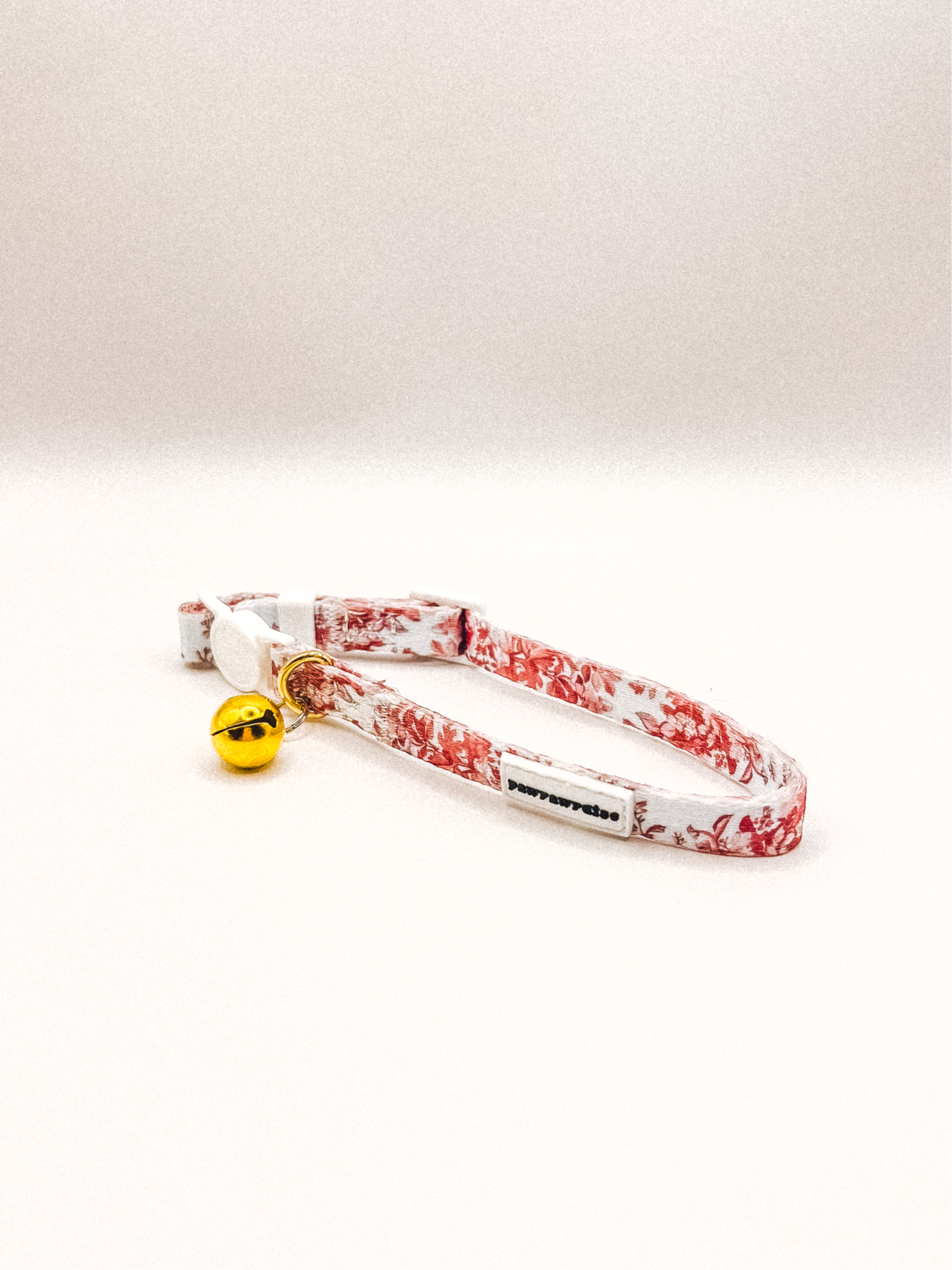 City of Love Breakaway Cat Collar