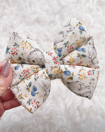 Flopsy Rabbit Pillow Bow / Cream