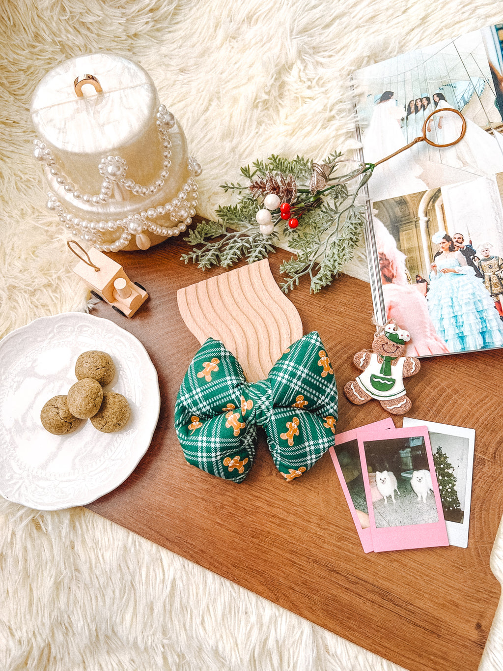Gingerbread Man Pillow Bow
