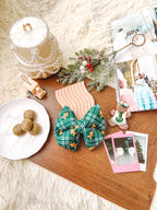 Gingerbread Man Pillow Bow