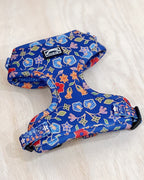 Caddy batik harness close-up