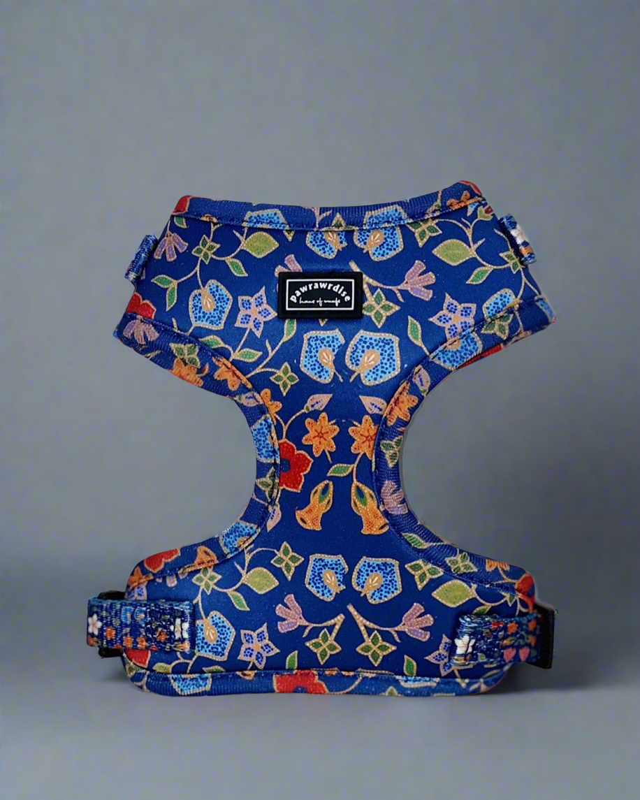 Caddy batik harness front side
