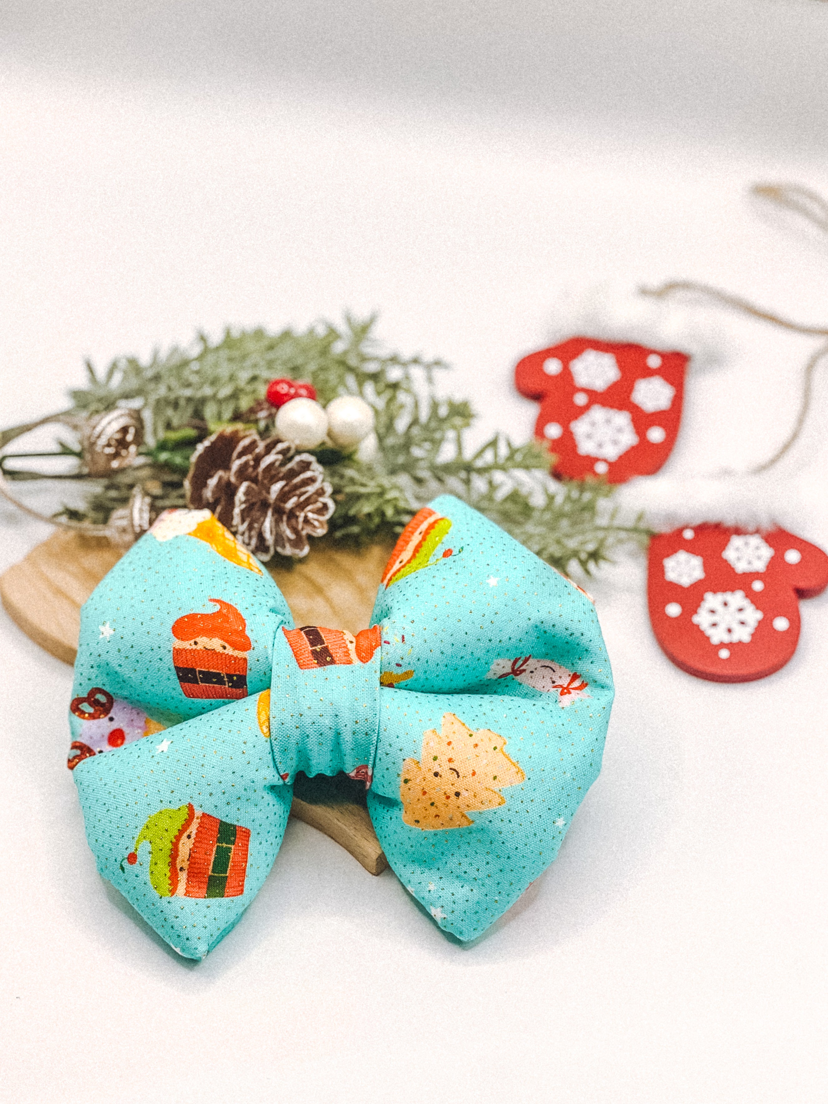 Frosty Sweets Pillow Bow