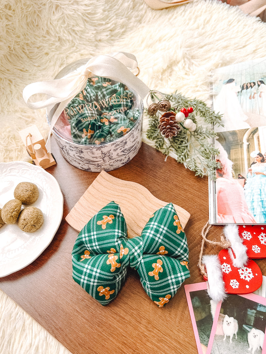 Gingerbread Man Pillow Bow