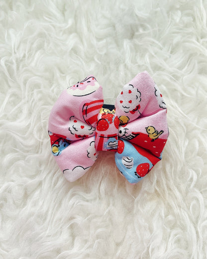 Hello Kitty Pillow Bow