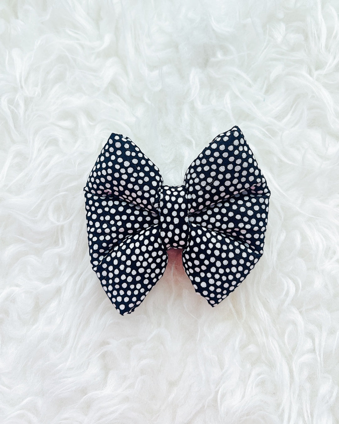 Jorra Polka Dot Pillow Bow / Black