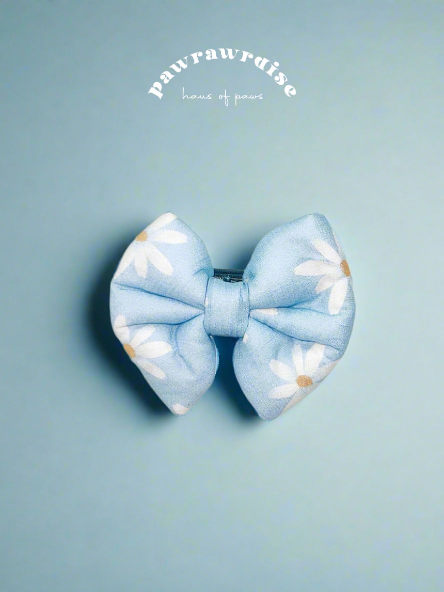 Daisy Bloom Pillow Bow