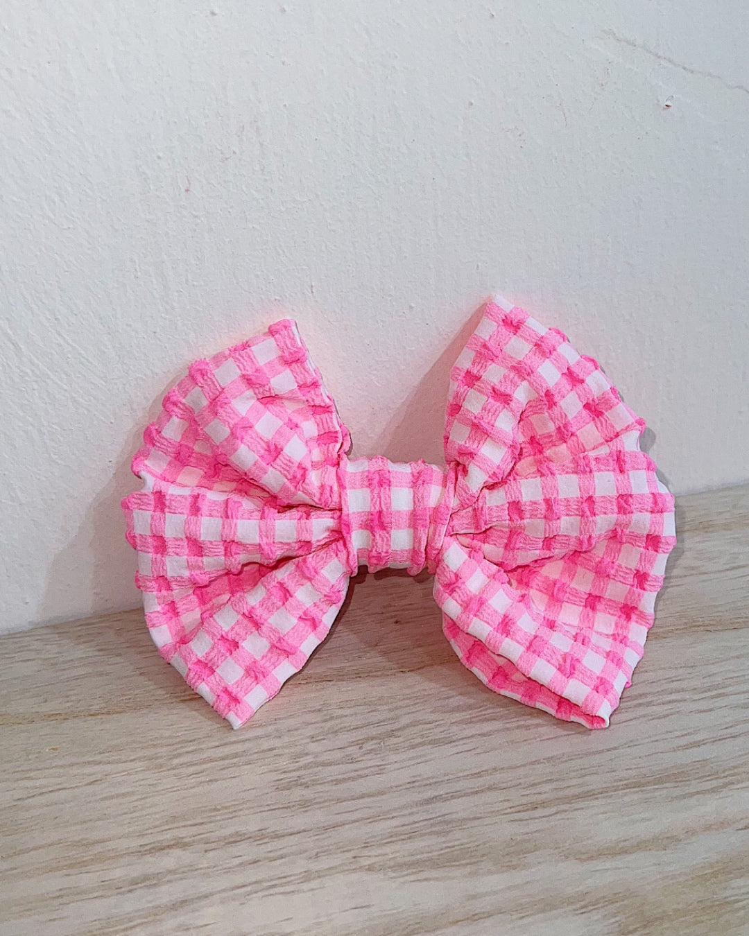 Poppy Bow / Neon Pink