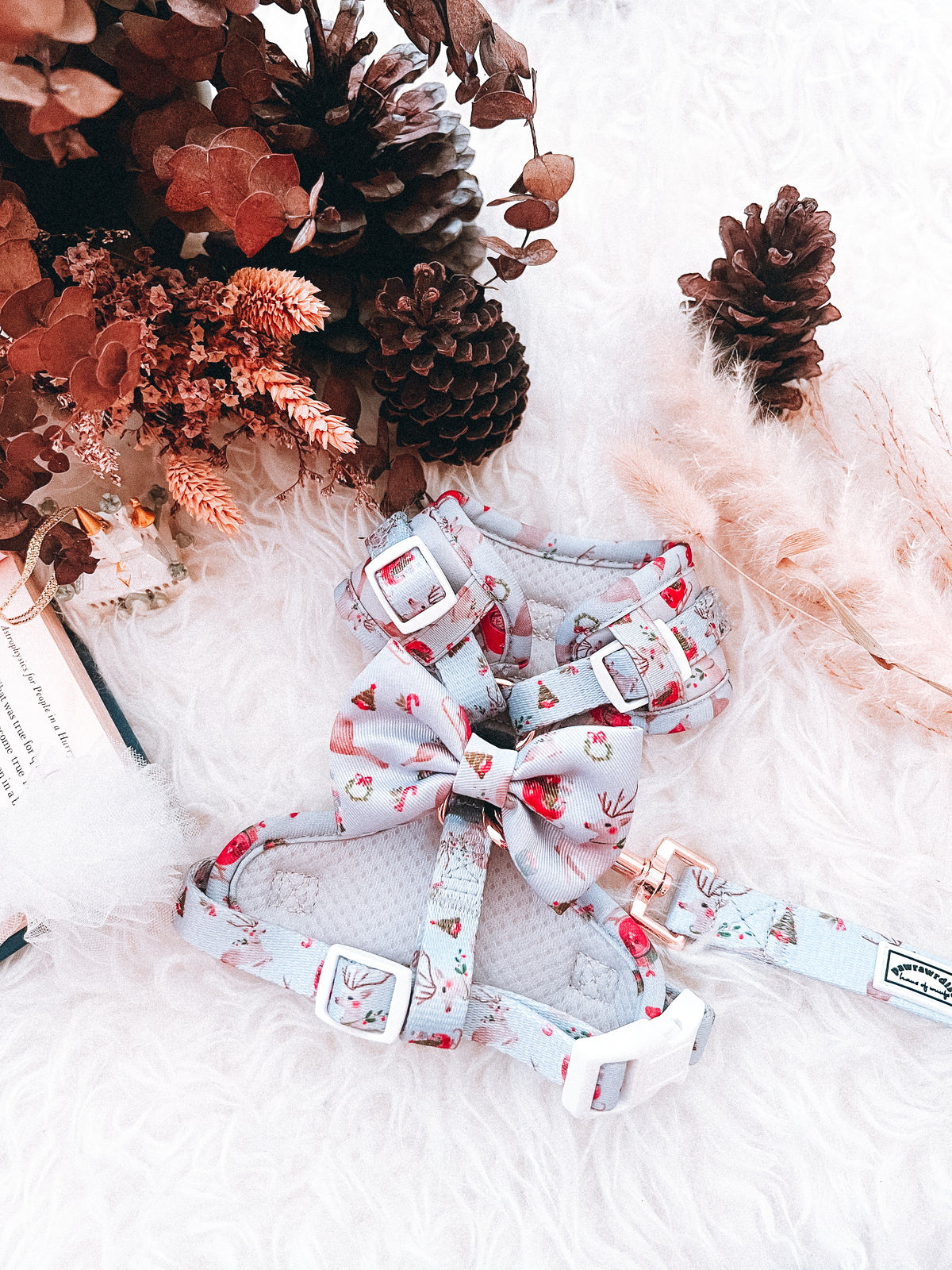 Dreamy Winter Bow: decorative pet bow in winter-inspired print