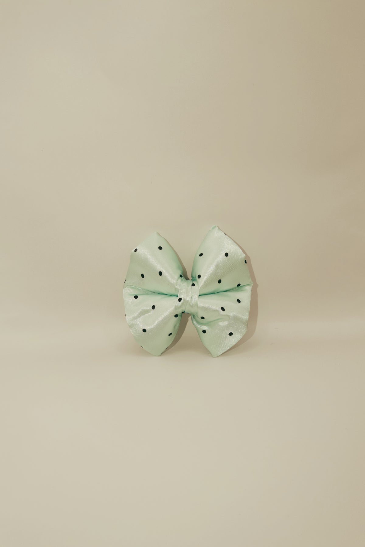 Polka Dots Pillow Bow – handmade pet pillow bow for a special occasion