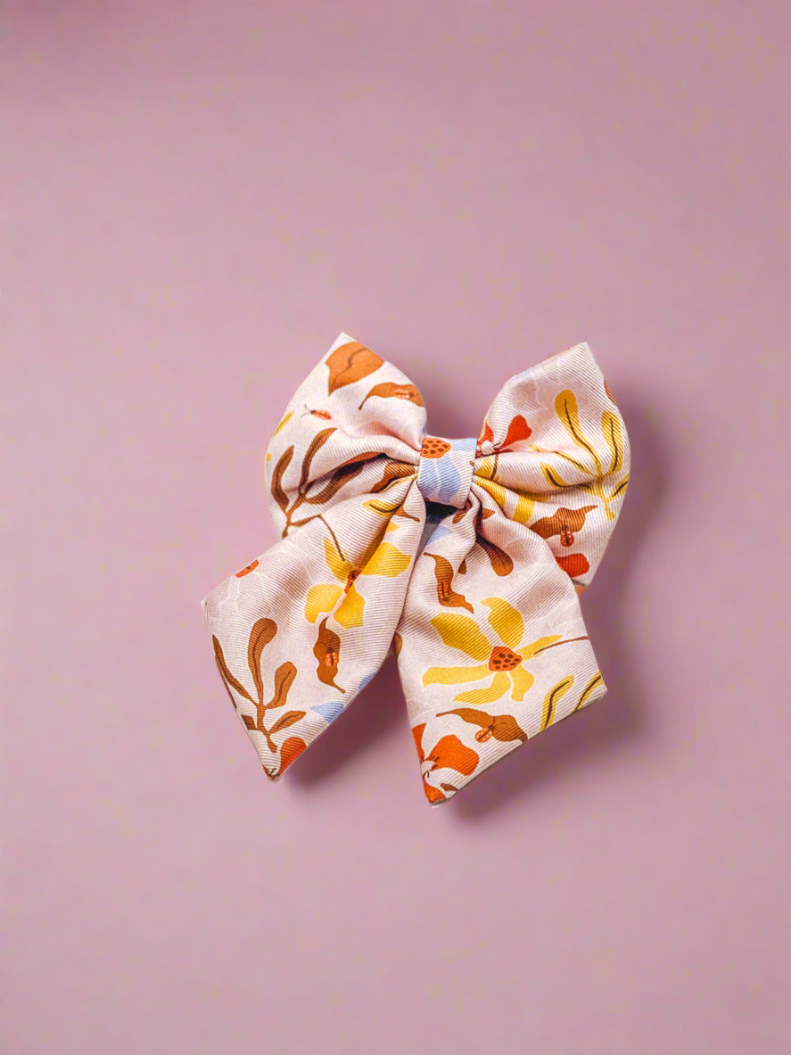 Summer Lurving Sailor Bow – decorative pet bow in a tropical-inspired print