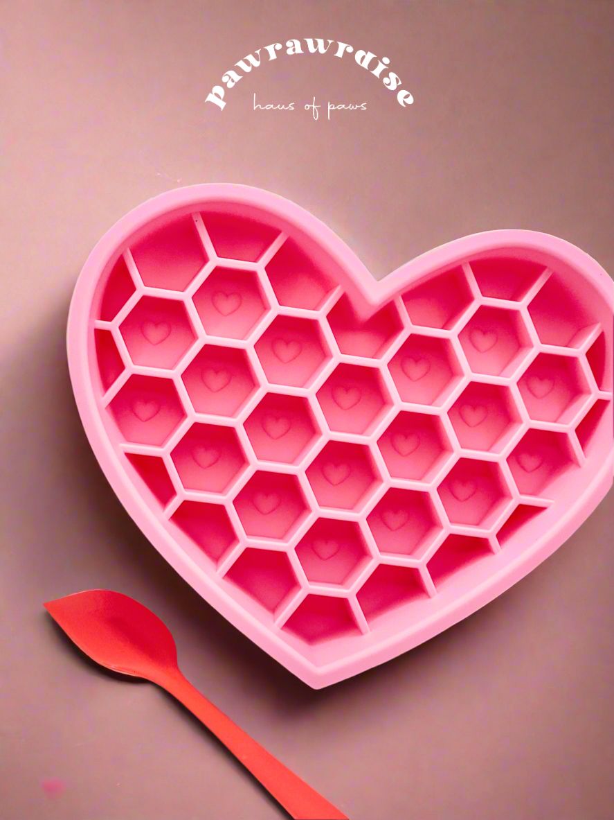 Valentina 2-in-1 Honeycomb Slow Feeder & Lick Mat with Spatula – pet feeding enrichment bowl with textured surface
